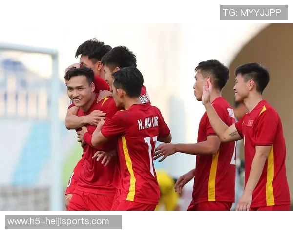 越南足球崛起之路:从草根到亚洲强队的辉煌历程与未来展望 越南足球崛起之路:从草根到亚洲强队的辉煌历程与未来展望